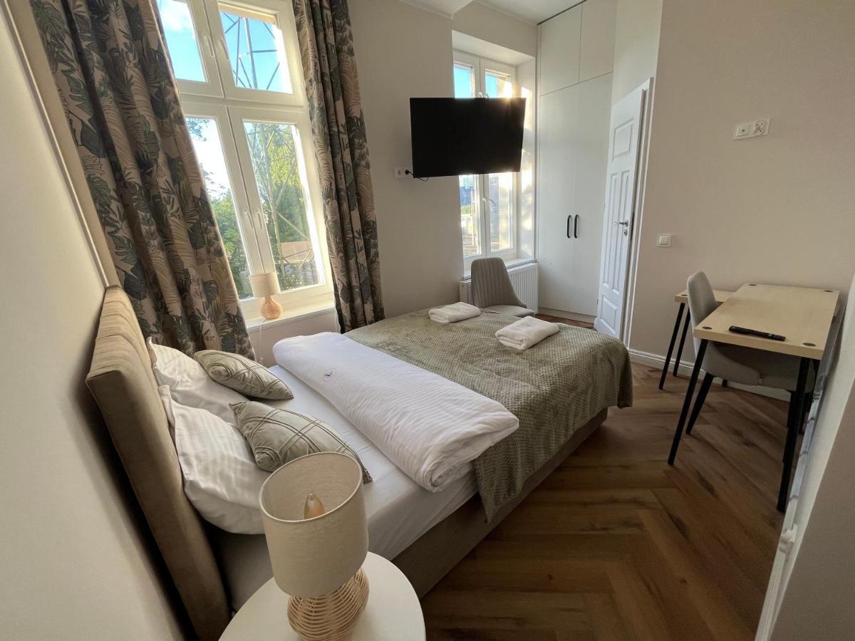 Agapella Apartamenty- Foksal Homestay